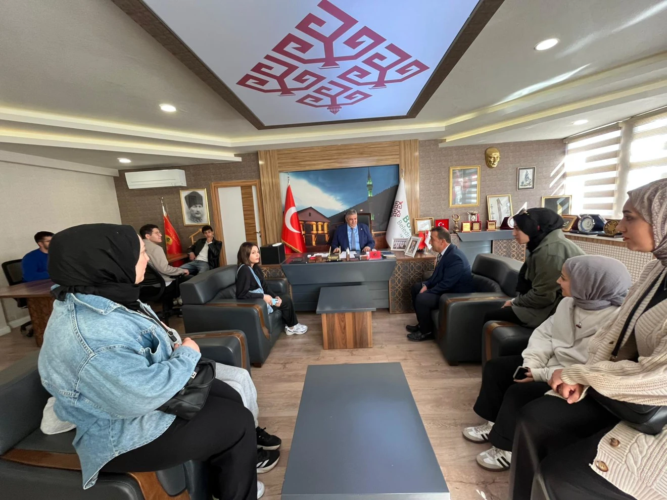 Bozkır Meslek Yüksekokulu Ekibi, Belediye Başkanı'nı Ziyaret Etti